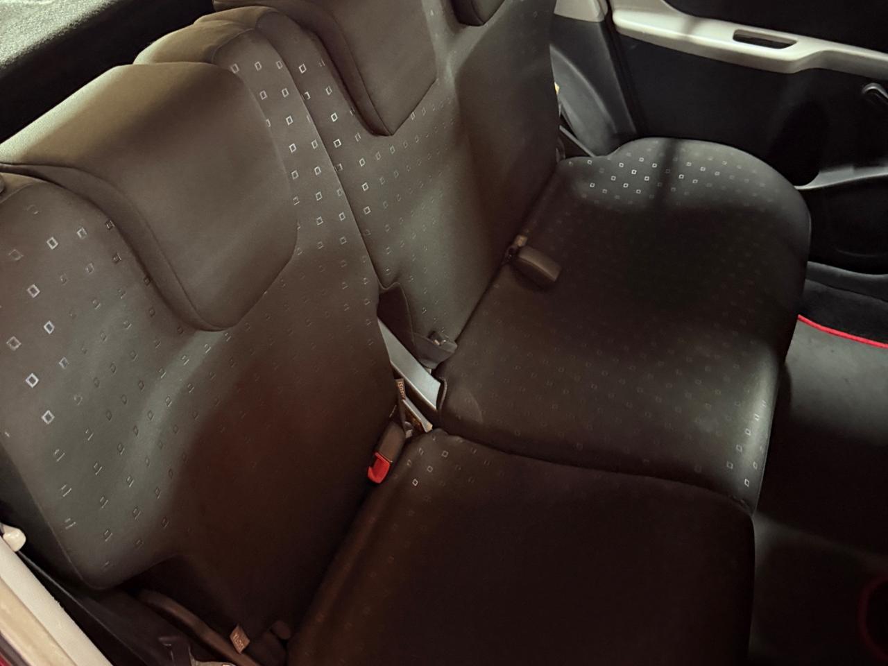 BELLISSIMA TOYOTA YARIS UNICO PROPRIETARIO CON SOLI 79.454 KM
