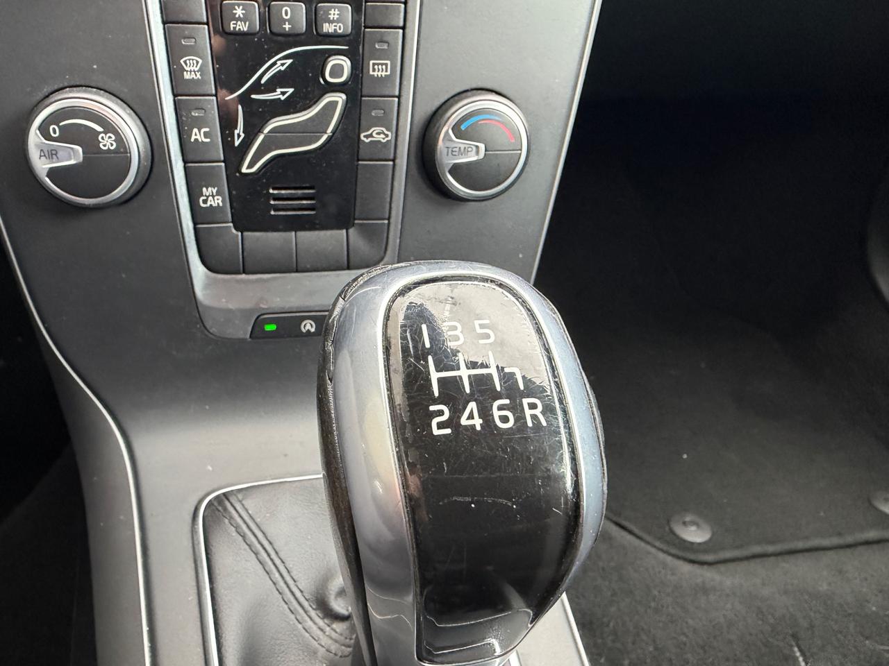 Volvo V40 D3 2.0 Diesel 88KW 6marce euro6b