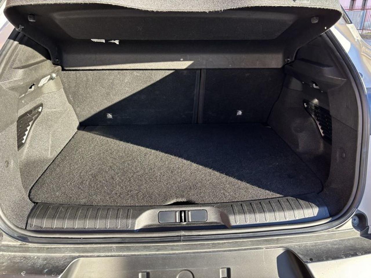 Alfa Romeo Junior 1.2 136 CV Hybrid eDCT6 Speciale FULL LED-NAVI-18"