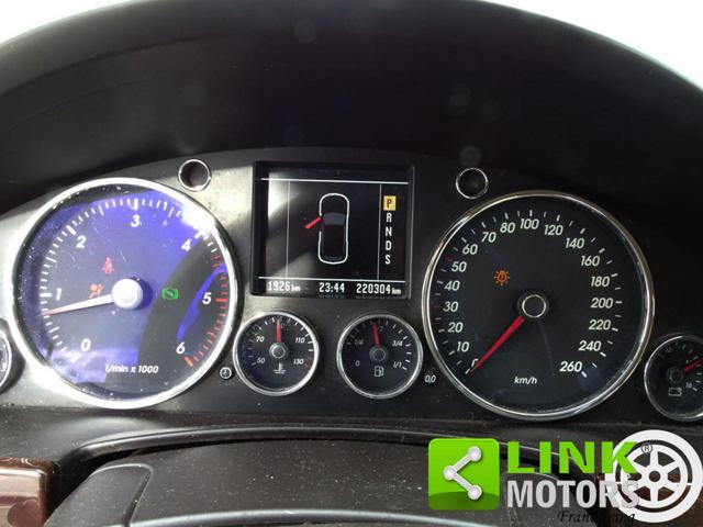 VOLKSWAGEN Touareg 3.0 TDI tiptronic