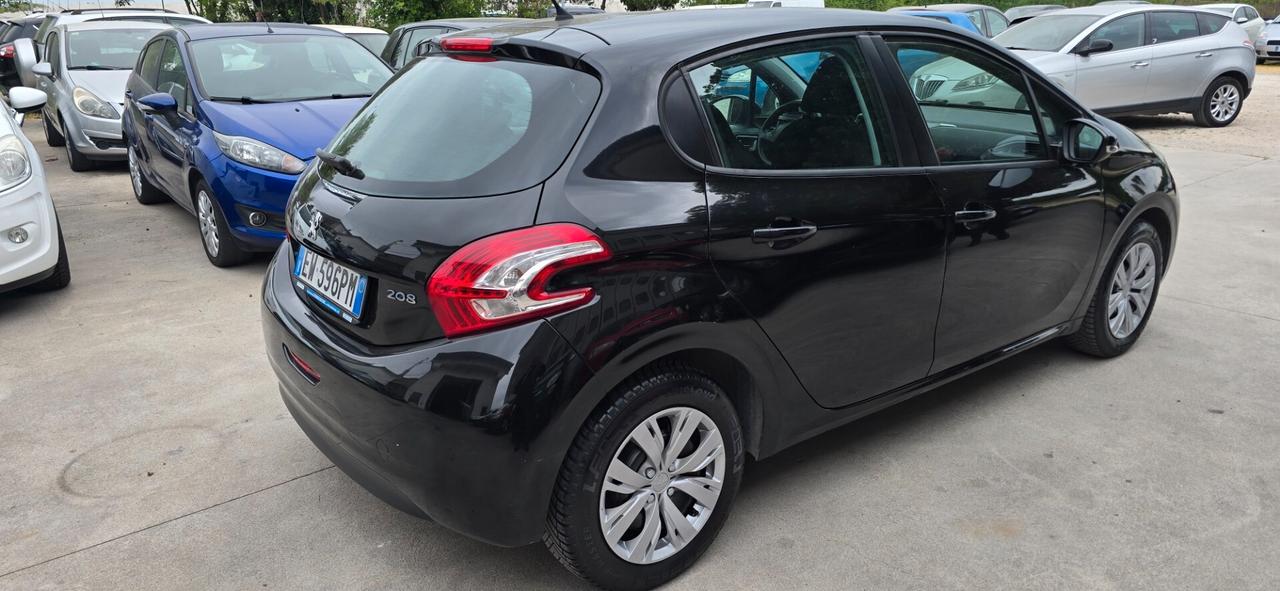 Peugeot 208 1.4 HDi 68 CV 5 porte Access