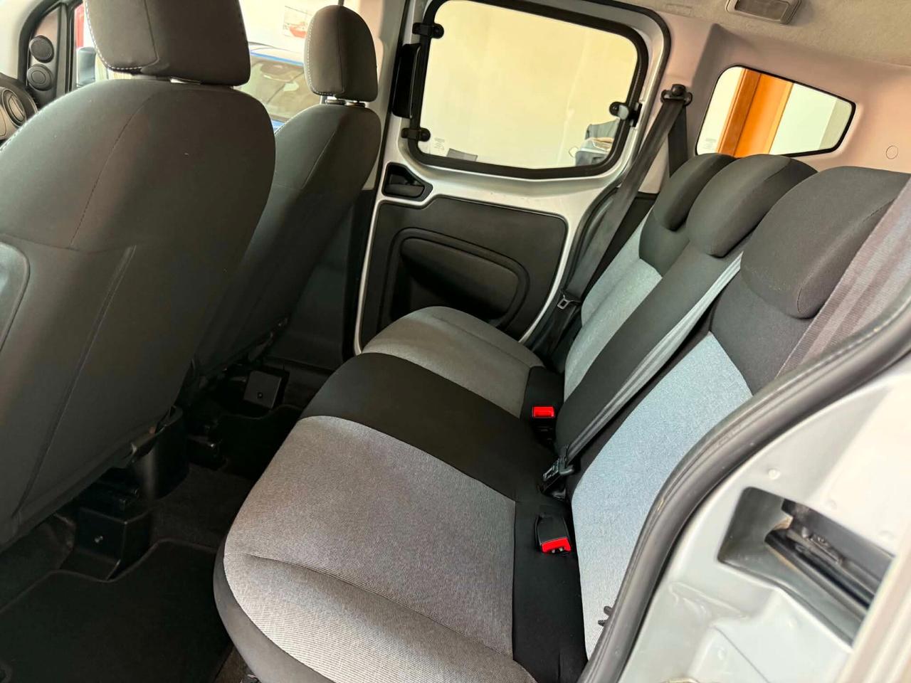 Fiat Qubo 1.4 Lounge Natural Power 77Cv