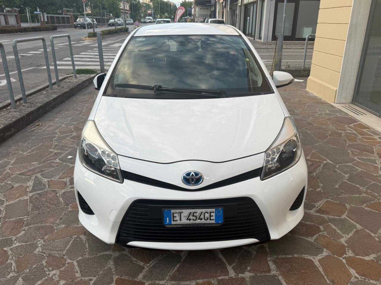Toyota Yaris 1.5 Hybrid 5 porte Lounge