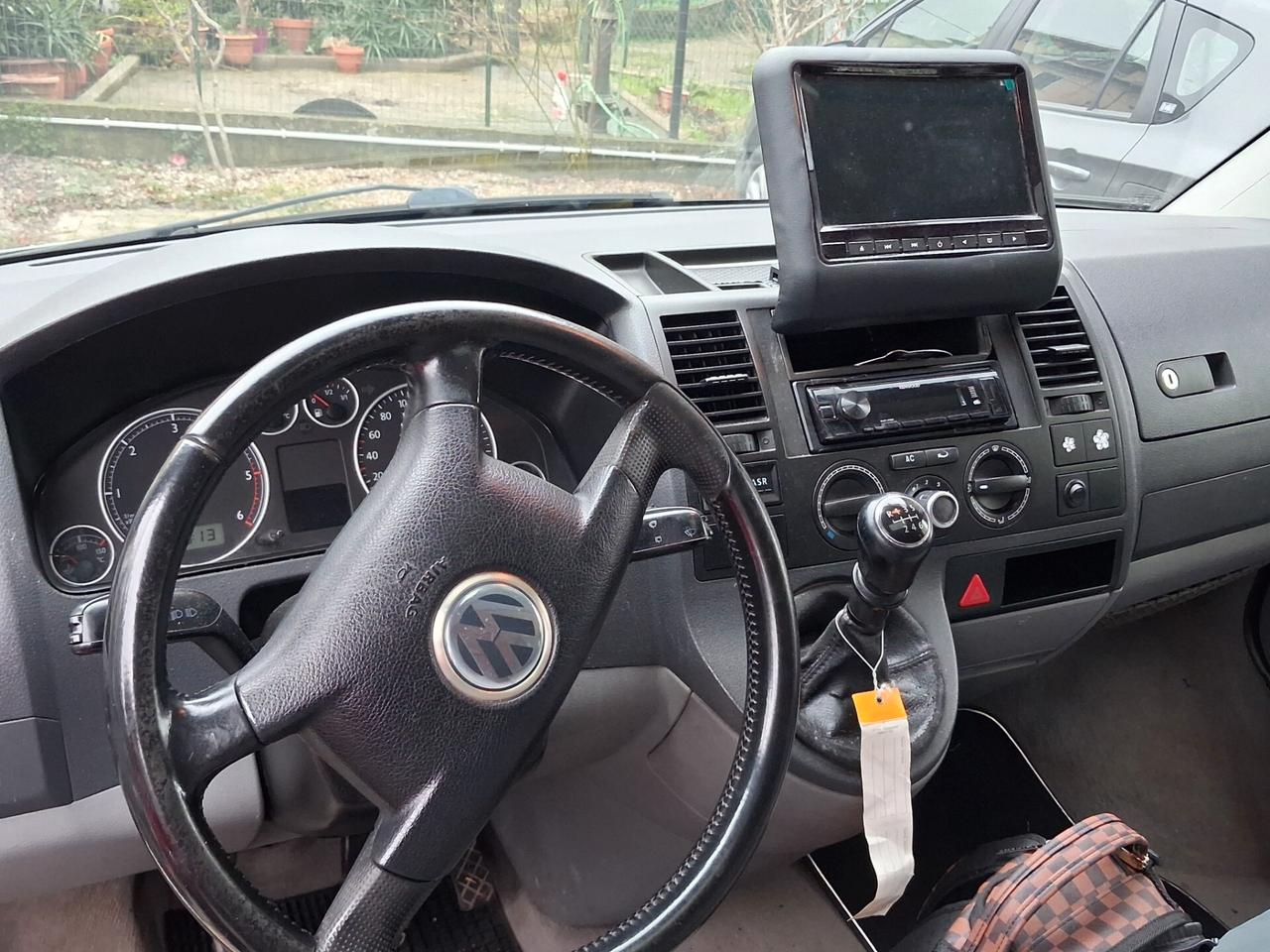 Volkswagen Multivan 2.5 TDI/130CV Trendline