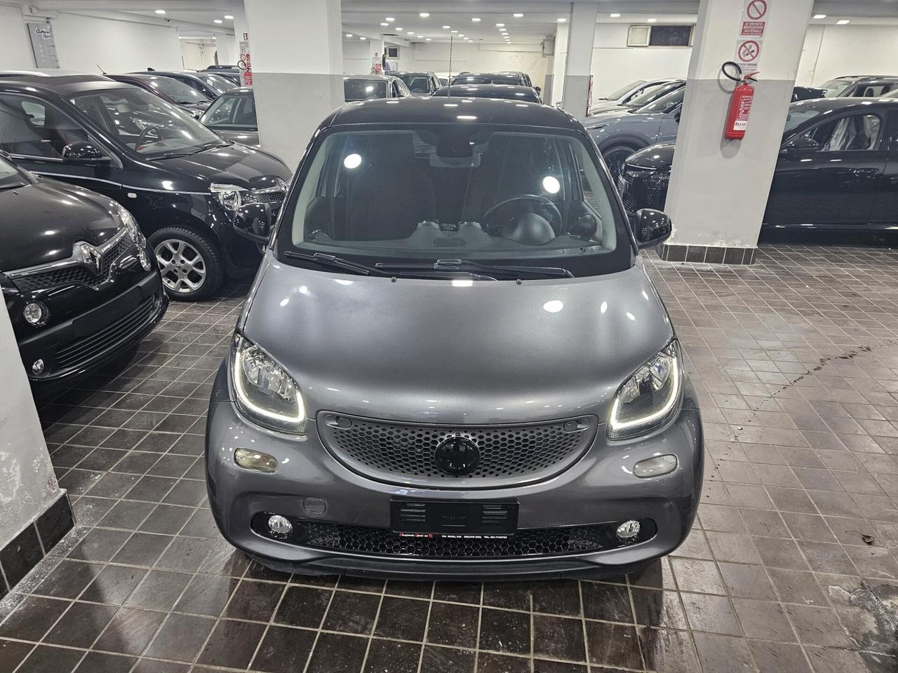 NUOVA SMART FORFOUR IDENTITY BLACK EDITION PASSION 0.9 BENZ 90CV TWINAMIC