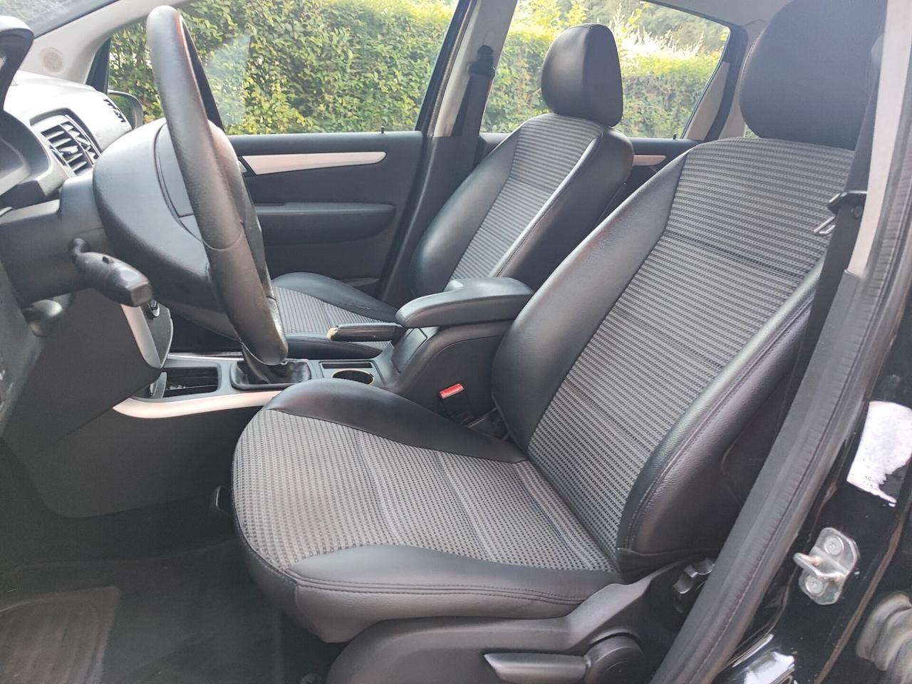 Mercedes-benz B 200 CDI Sport neopatentati premium