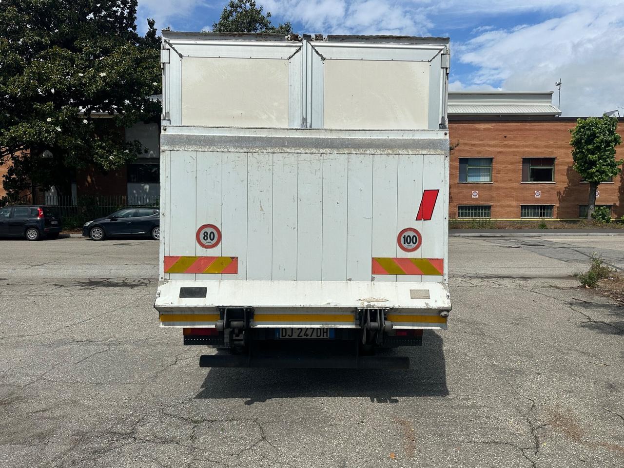 Iveco Daily 65C15 65 quintali con sponda idraulica pantene C
