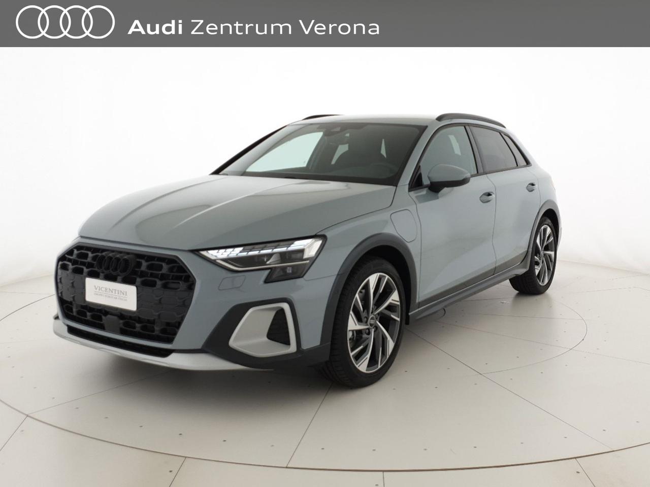 Allstreet 40TFSIe 204CV S tronic Identity Contrast
