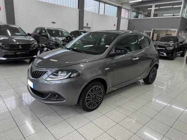 Ypsilon 1.0Hybrid Gold CAR PLAY PARI NUOVO!!!!!!!