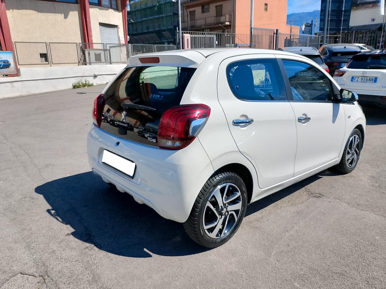 Peugeot 108 VTi 68 5 porte Allure TOP!