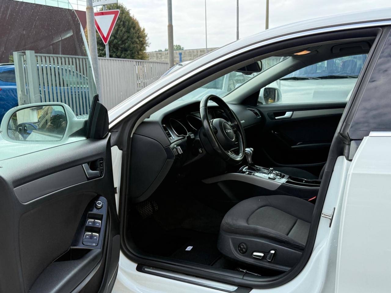 Audi A5 AUT. 2.0 TDI 177 CV multitronic Ambiente
