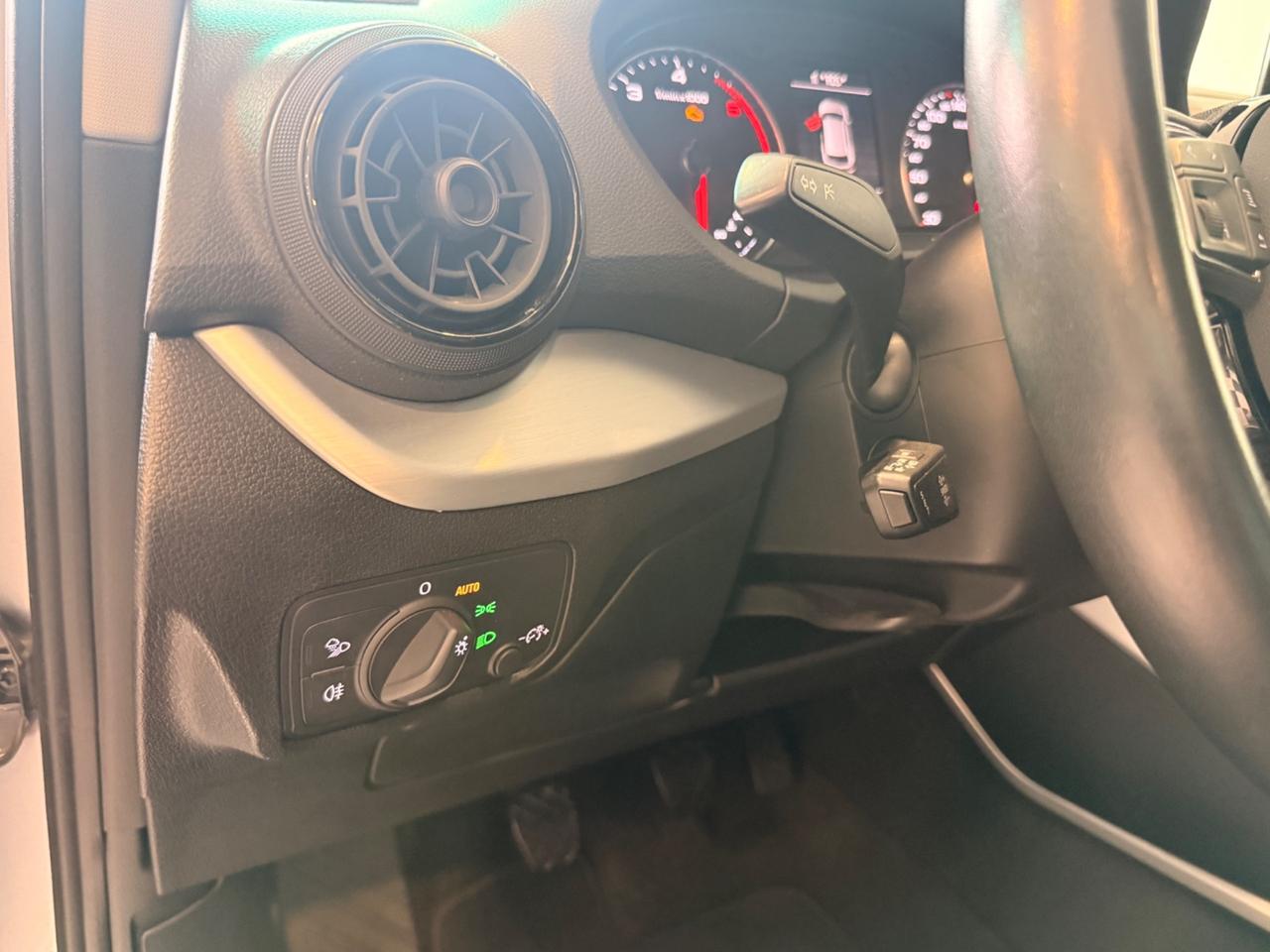 Audi Q2 30 TDI Sport