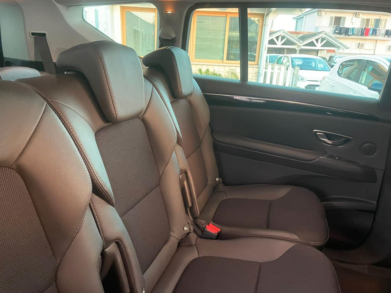 Renault Espace dCi 160CV EDC Energy Initiale Paris 4Control