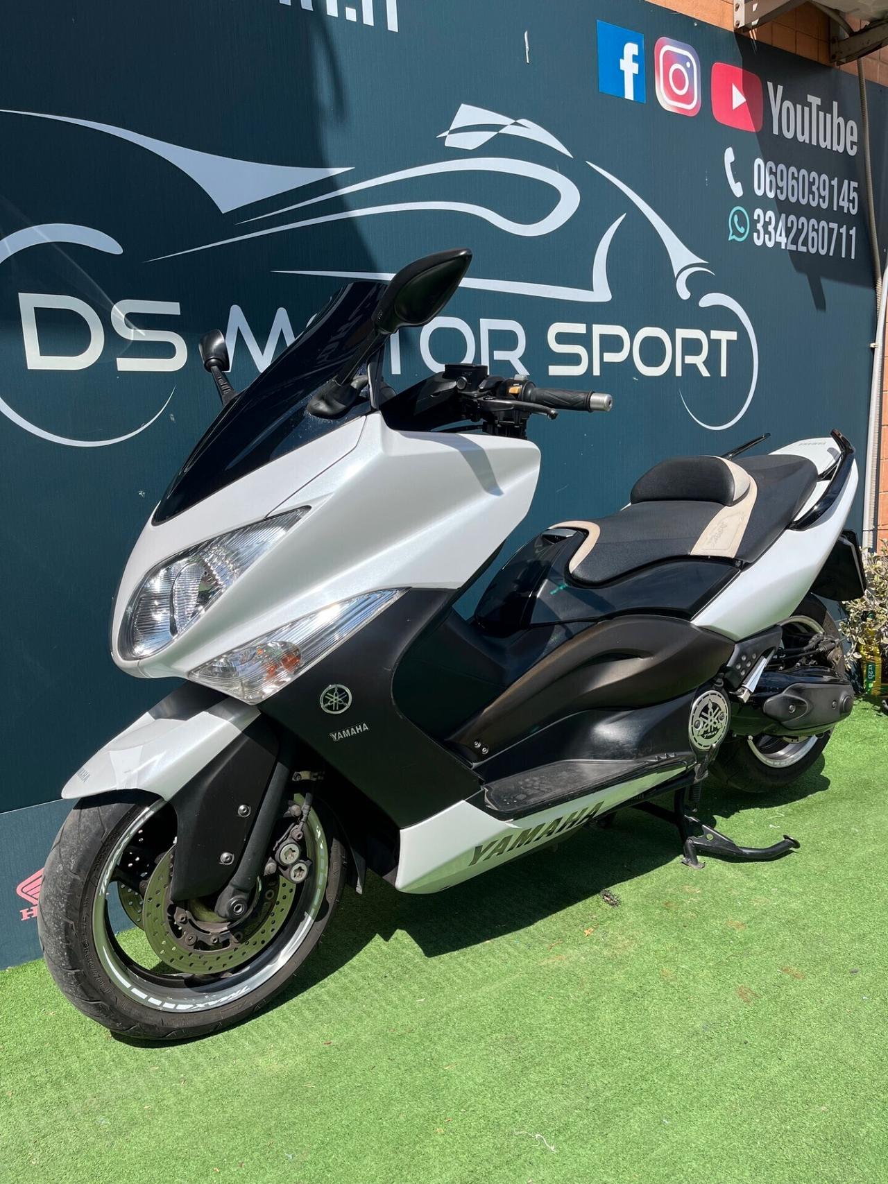 Yamaha T Max White Max