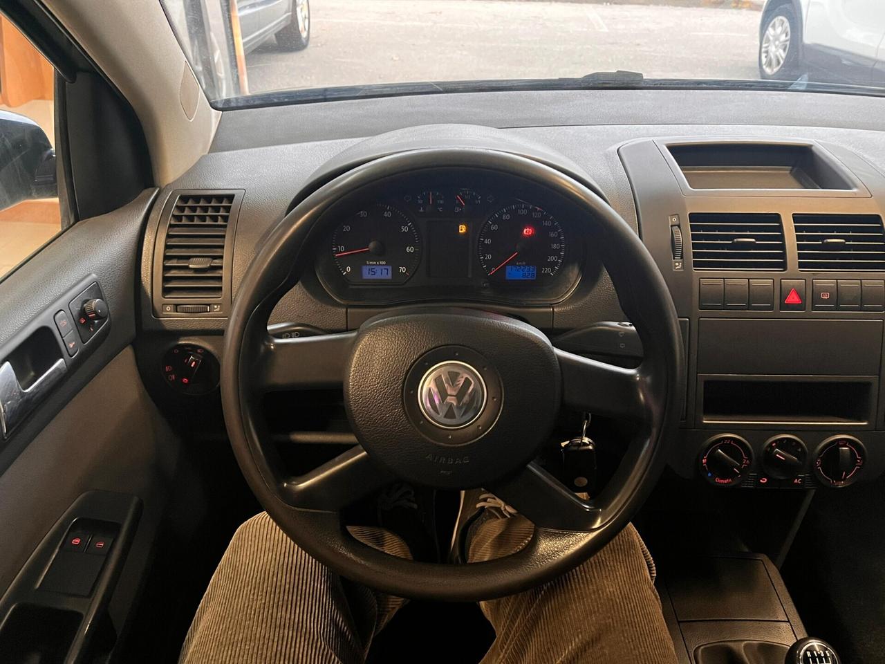 Volkswagen Polo 1.4/75CV 16V 5p. Comfortline