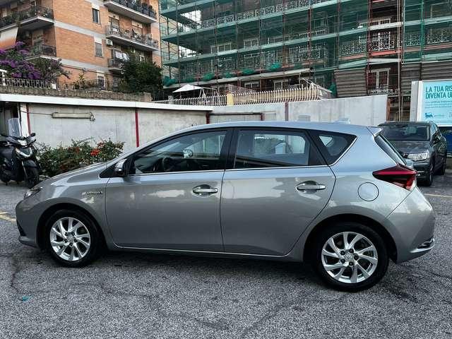 Toyota Auris Auris II 2015 1.8h Lounge cvt