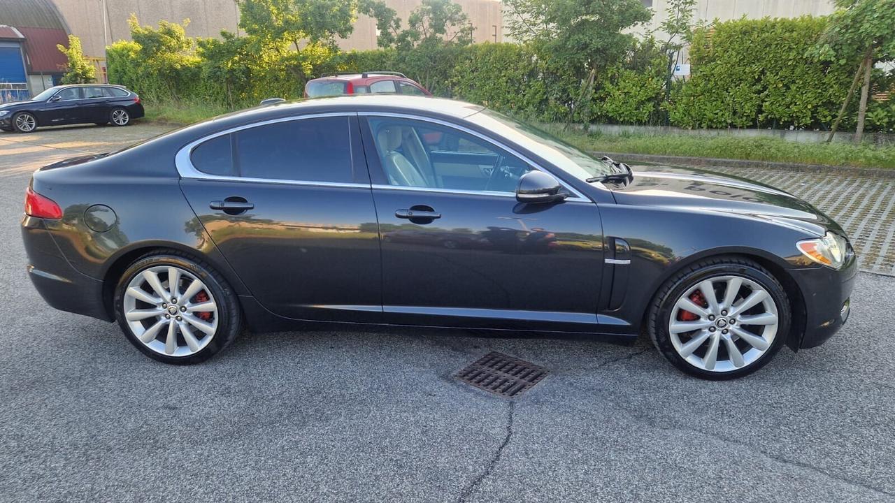 Jaguar XF 3.0 DS V6 Premium Luxury