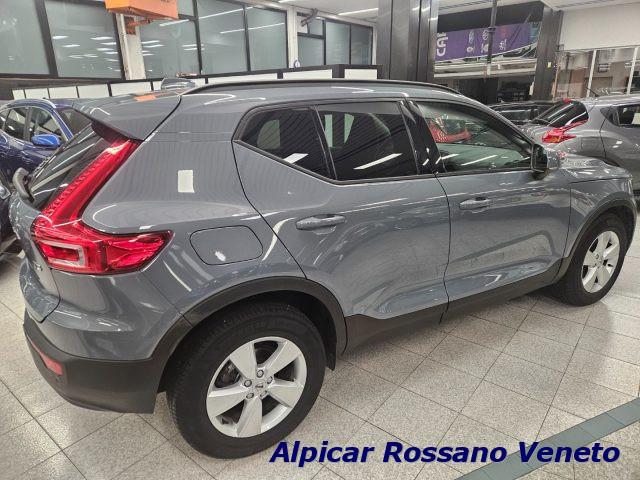 VOLVO XC40 T3 Geartronic Momentum