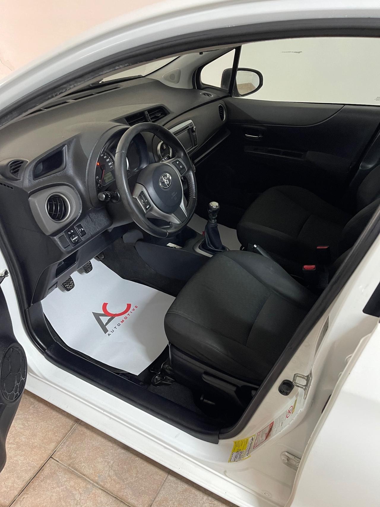 Toyota Yaris 1.3 5 porte Lounge