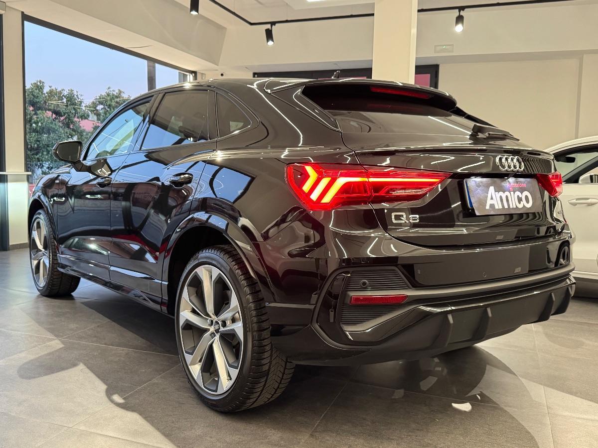 AUDI Q3 Sportback SPB 2.0 TDI 200CV Identity Black S-line