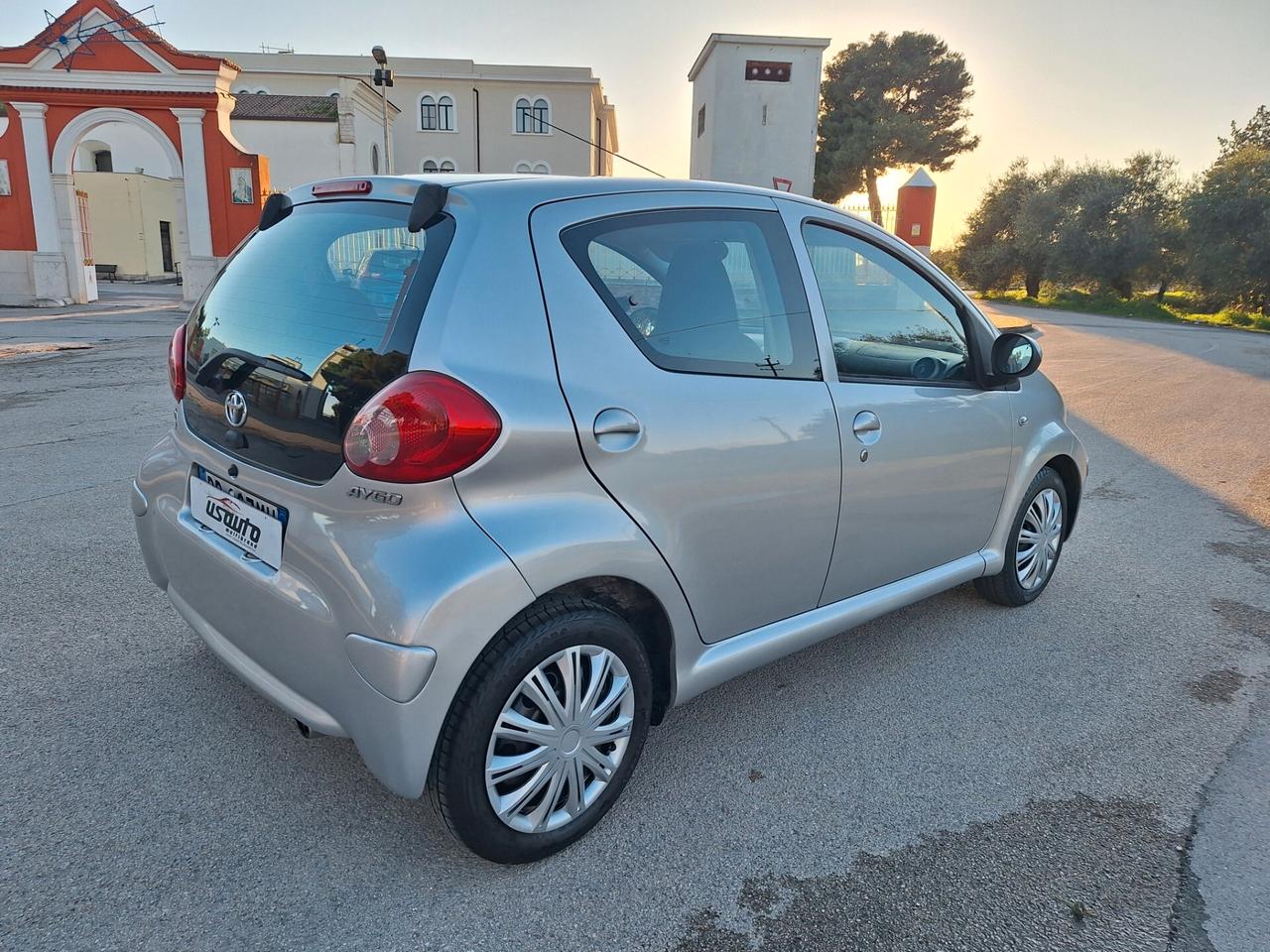 Toyota Aygo 1.0 VVT-i 5 porte "PERFETTA"