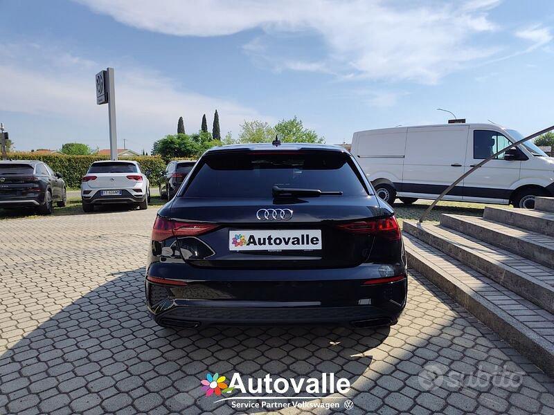 Audi A3 Sportback 35 2.0 tdi S line Edition s...
