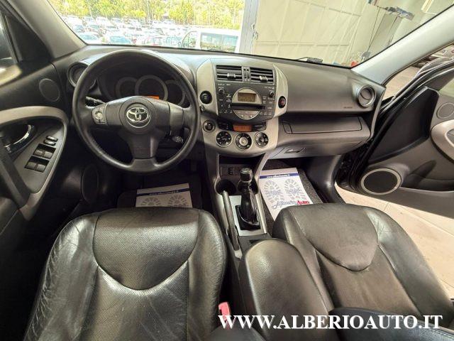 TOYOTA RAV 4 MY23 RAV4 2.2 D-4D 136 CV Luxury