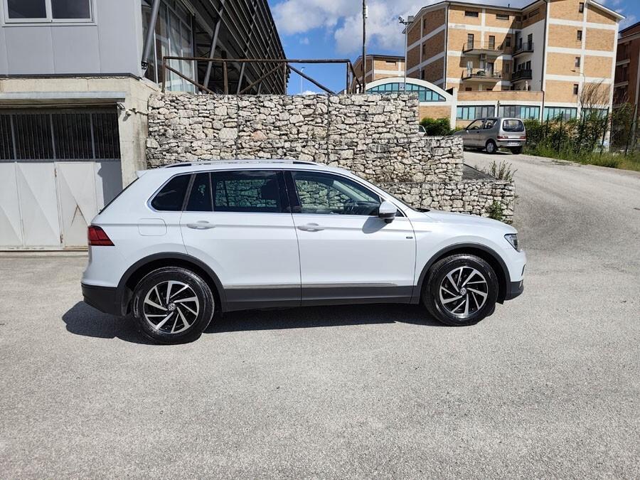 Volkswagen Tiguan 1.4 TSI Style BlueMotion Technology KM Certif. VW, LED, Navi!
