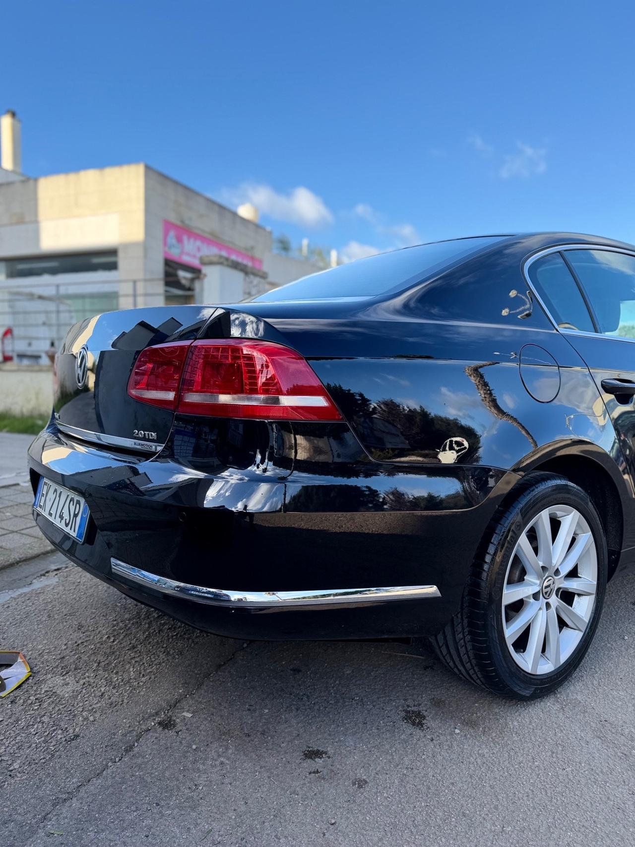 Volkswagen Passat 2.0 TDI Highline BlueM. Tech.