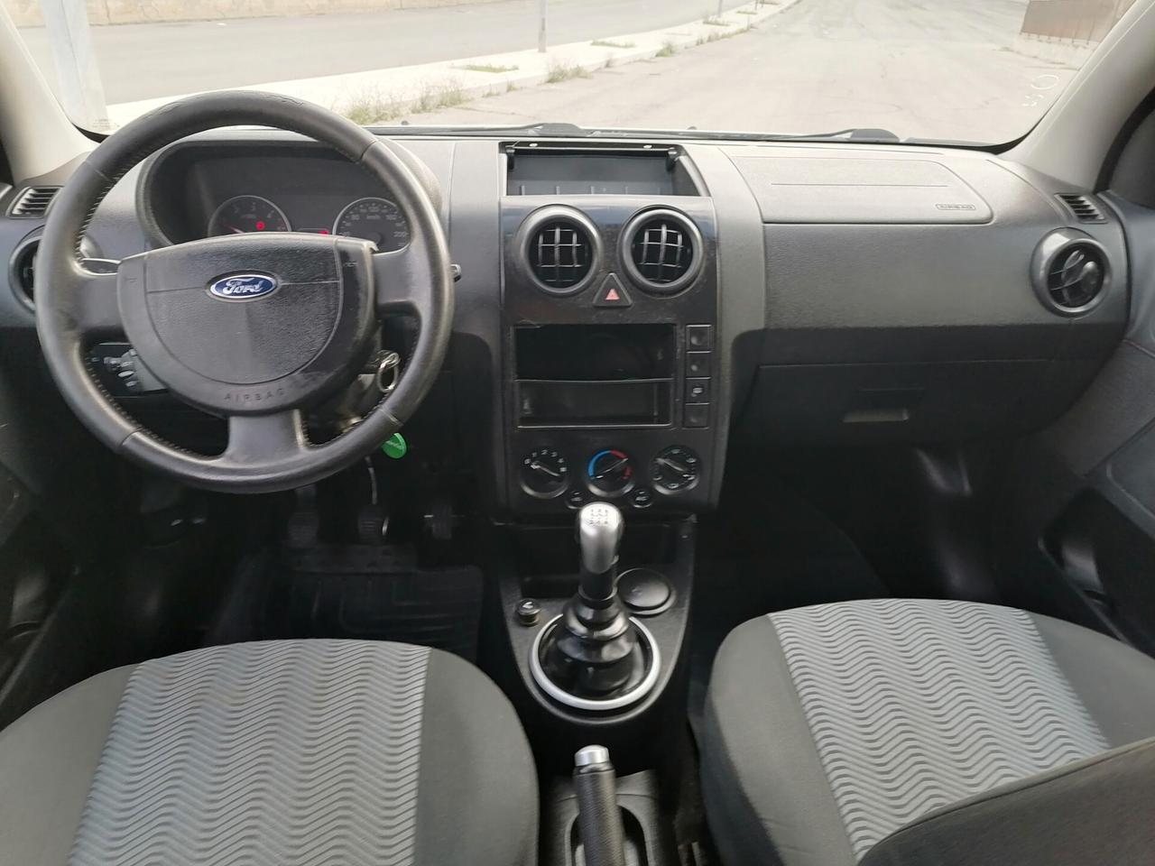 Ford Fusion 1.4 TDCi 5p 2005