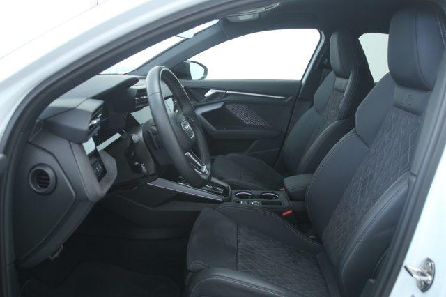 AUDI A3 SPB 35 TFSI S tronic S line edition Black Line
