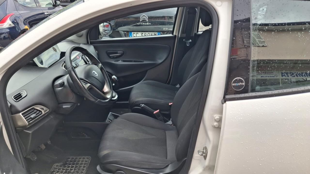 Lancia Ypsilon 1.2 69 CV 5 porte GPL Ecochic Gold