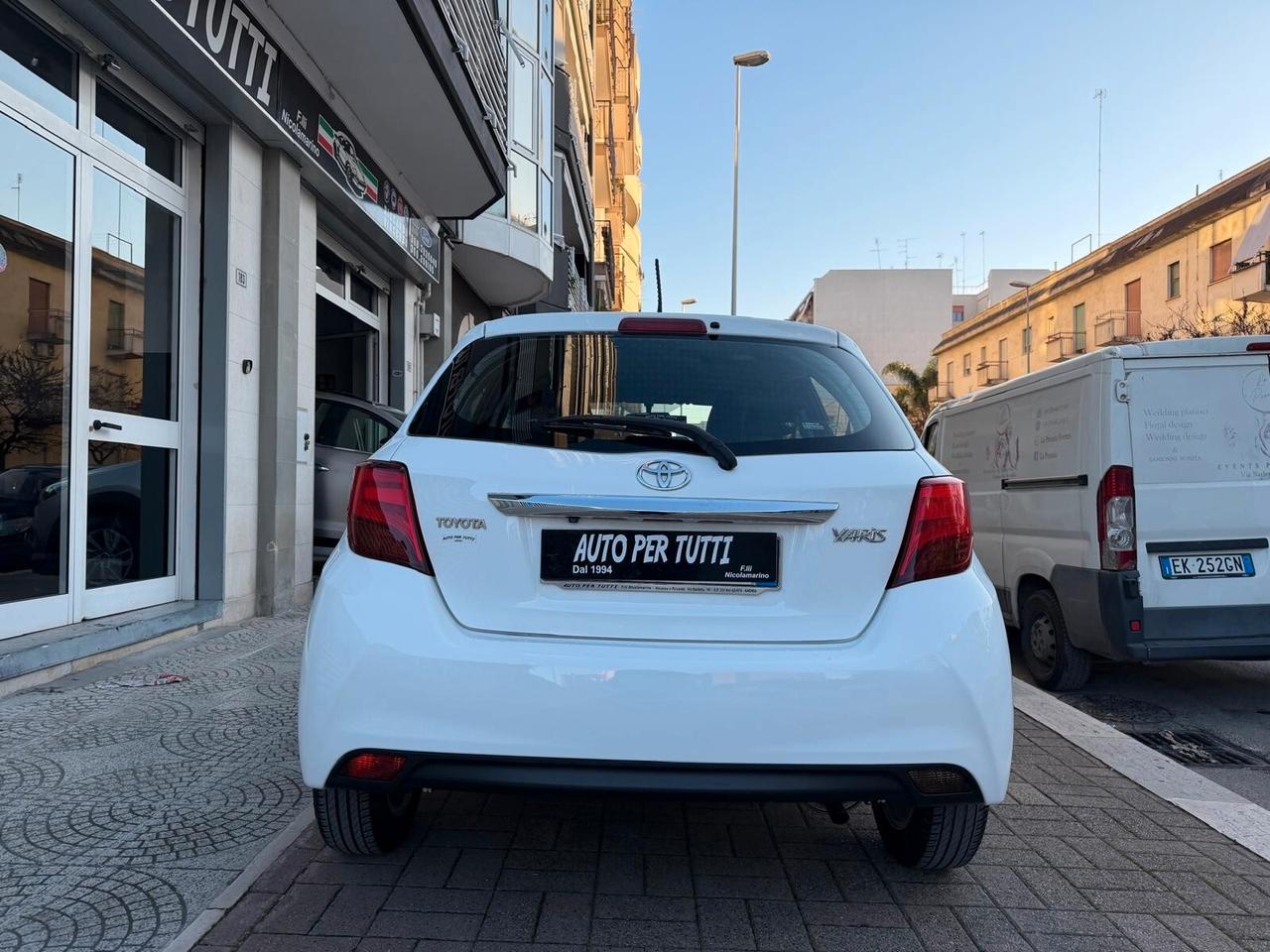 Toyota Yaris 1.0 5 porte Active