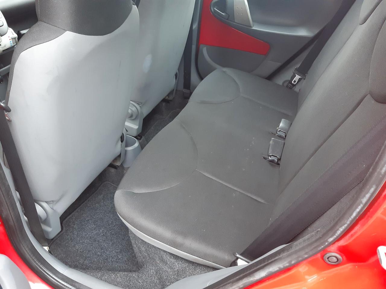 Toyota Aygo 1.0 12V VVT-i 5 porte Now Connect