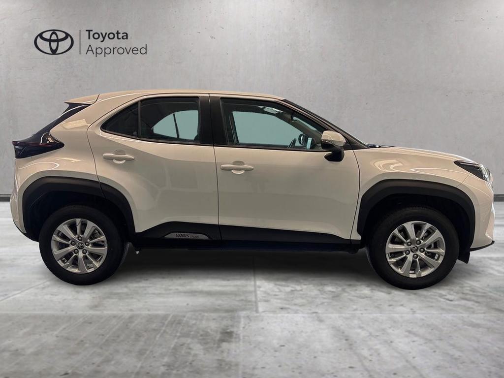 Toyota Yaris Cross 1.5h Active fwd 116cv e-cvt