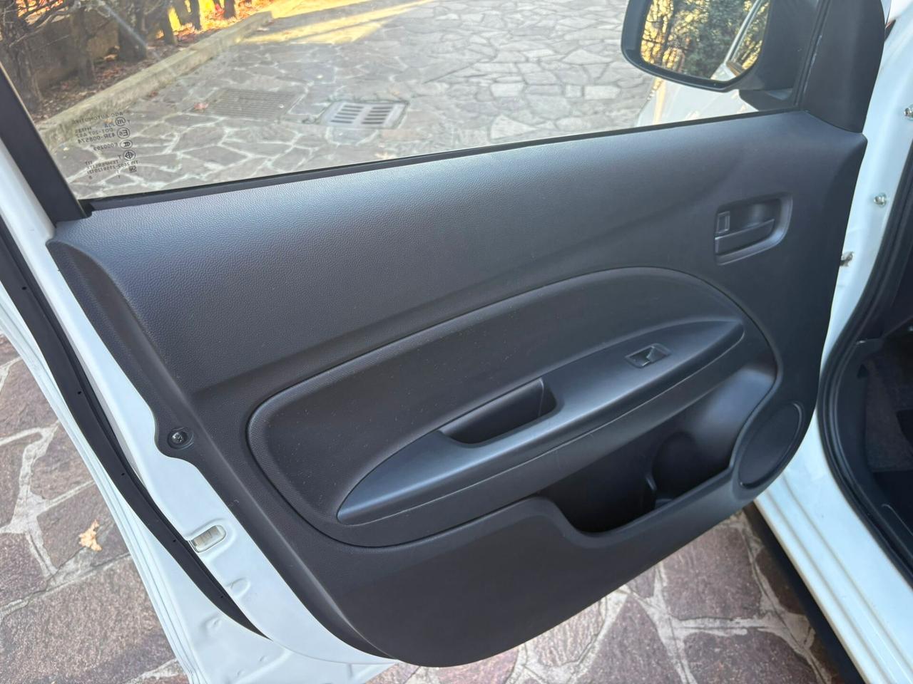 Mitsubishi Space Star 1.0 Funky