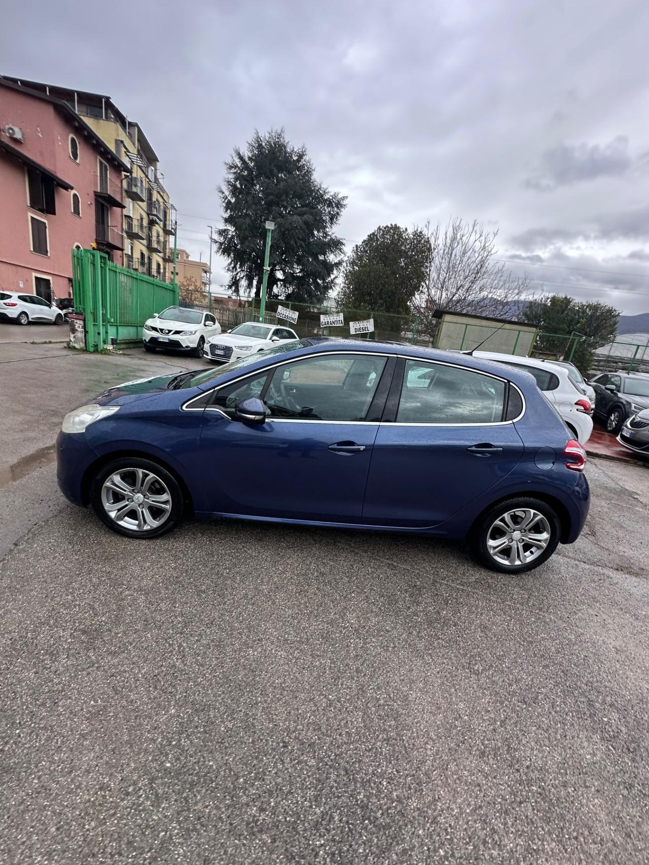 Peugeot 208 1.6 e-HDi 92 CV Stop&Start 5 porte Allure