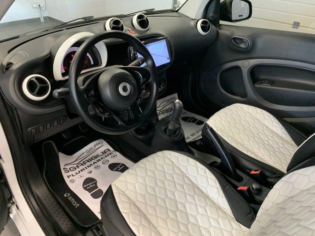 SMART ForTwo 1.0 Benzina Black Passion Strafull