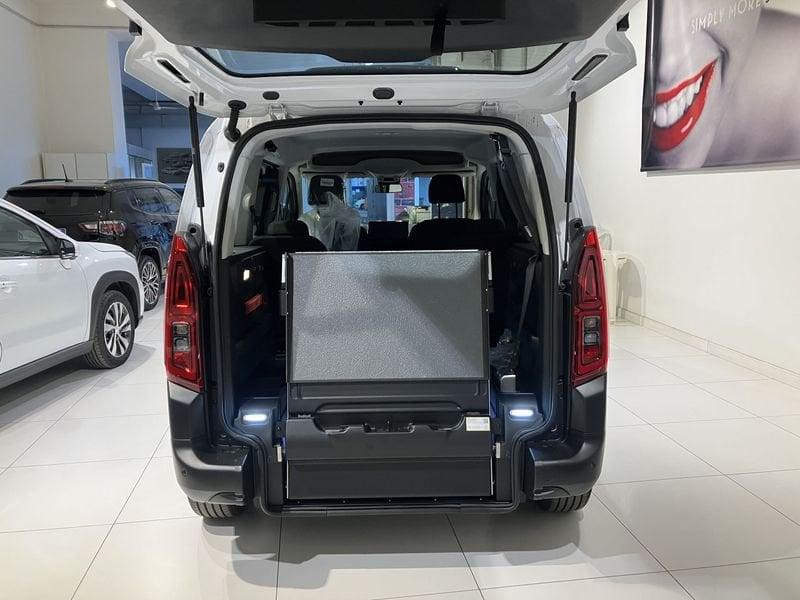 Toyota Proace City 1.5D 100 CV PC 4p. Lounge Trasporto Disabili 4+1