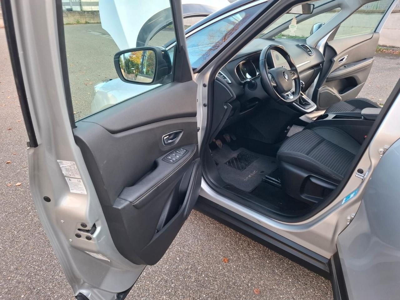 Grand Scenic 1.5 dci 2018 7 POSTI SOLO 114.000 KM