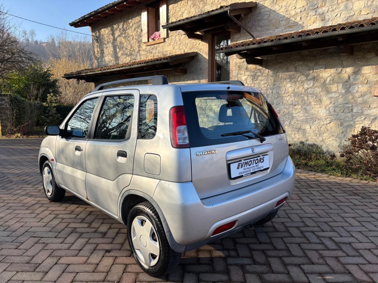 Suzuki Ignis 1.3i 16V cat 4WD GL