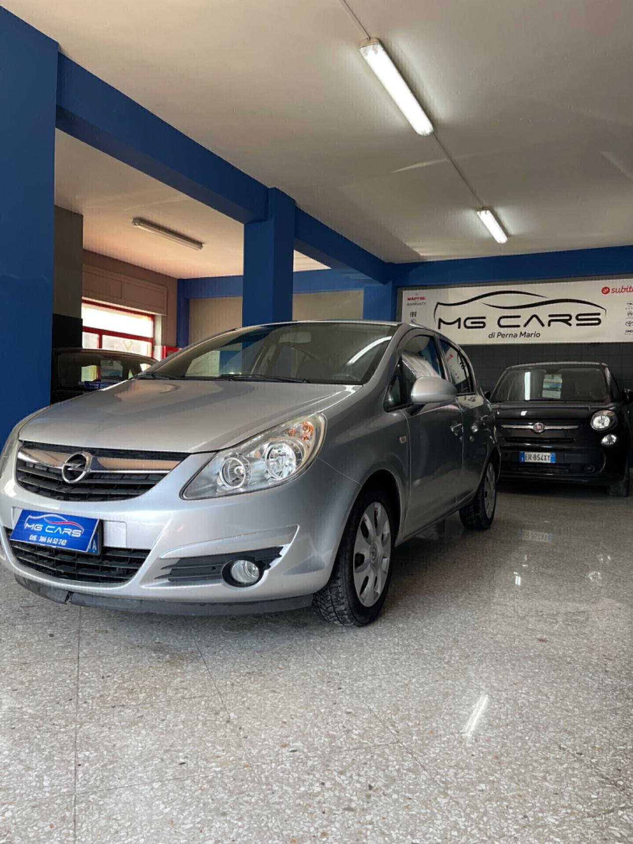 Opel Corsa 1.2 5 porte Club