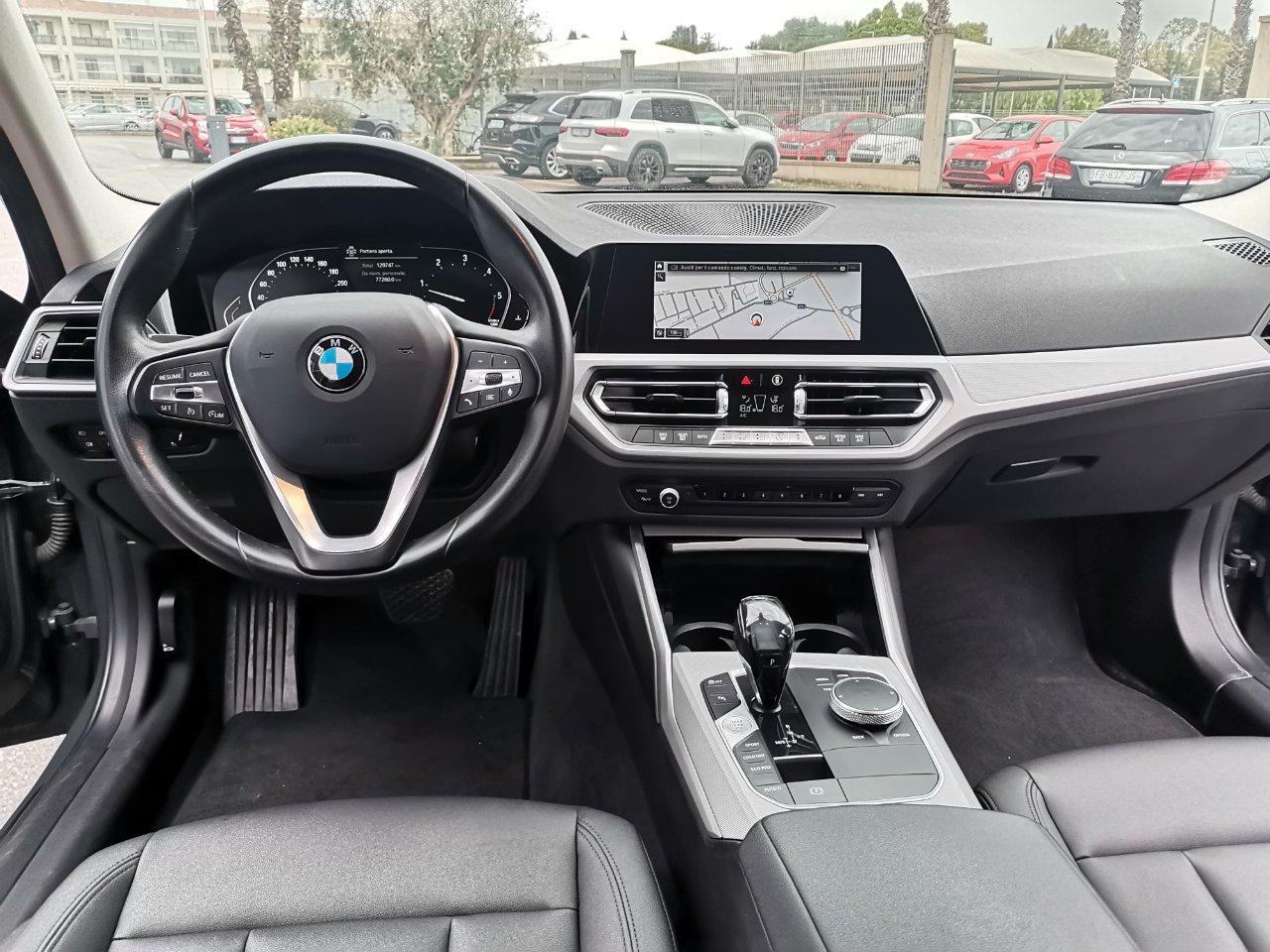BMW 320 d Touring mhev 48V xdrive Business Advantage auto