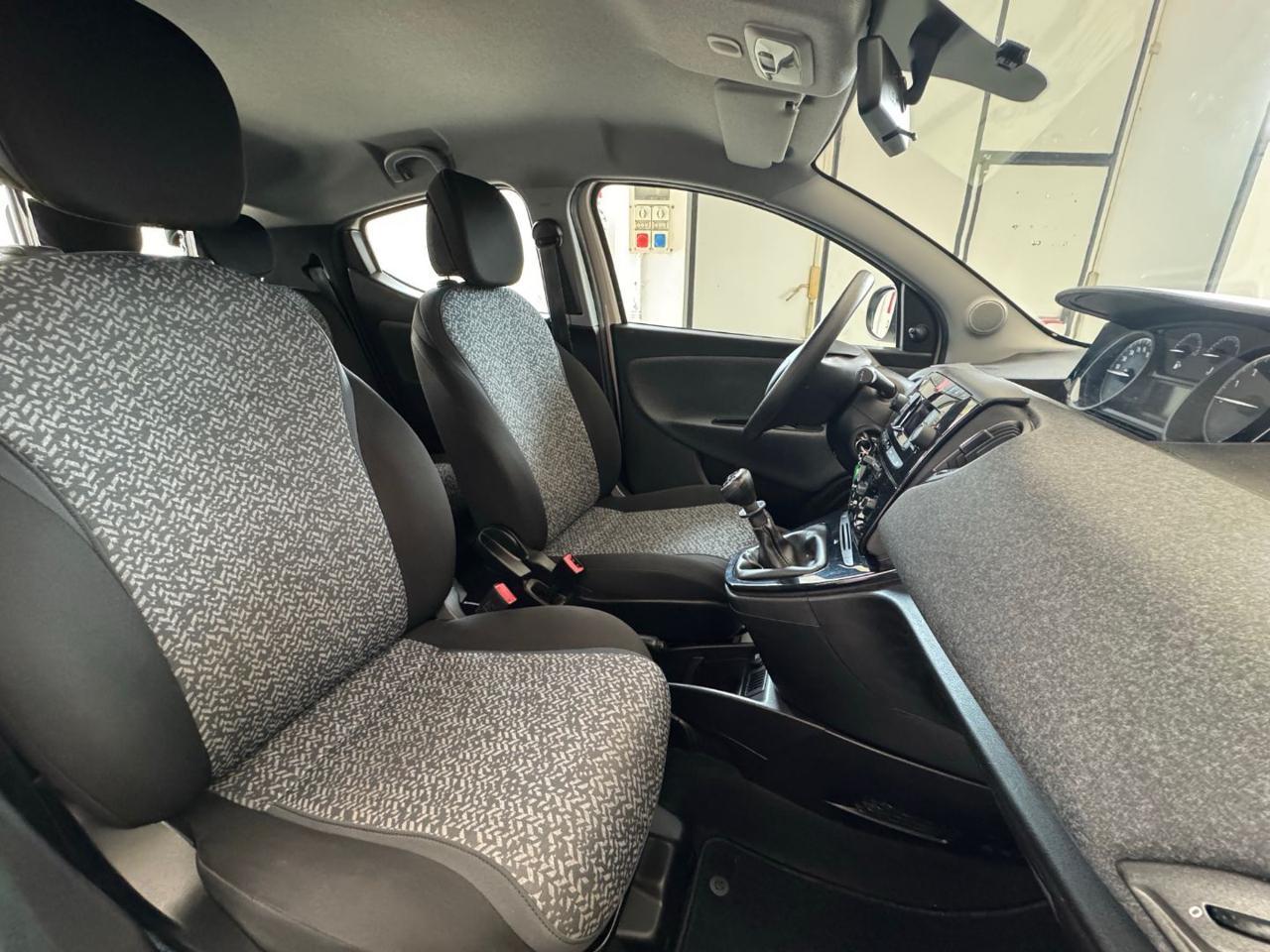 LANCIA Ypsilon 1.2 69 CV 5 porte Elefantino Blu