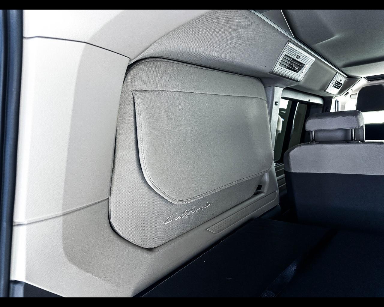 VOLKSWAGEN California 7ª '24-> - California 2.0 TDI 150 CV DSG Beach Tour