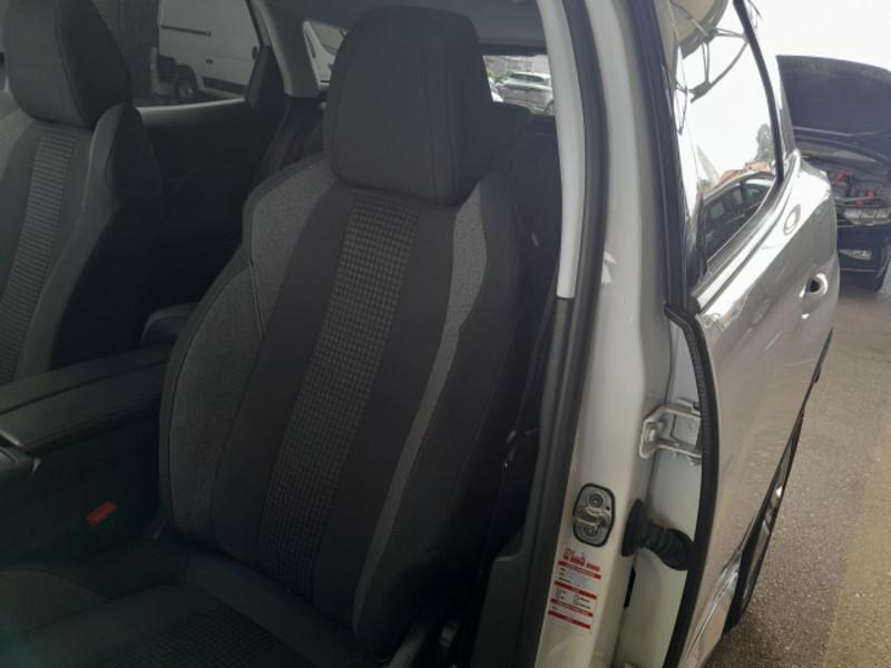 PEUGEOT 3008 BlueHDI 130 EAT8 S/S Business