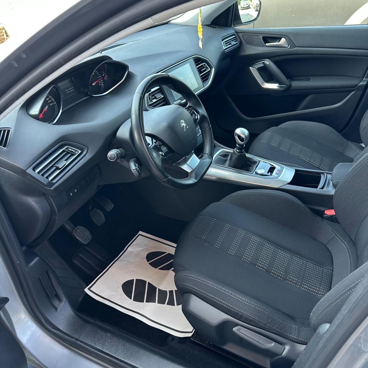 Peugeot 308 BlueHDi 120 S&S EAT6 SW GT Line