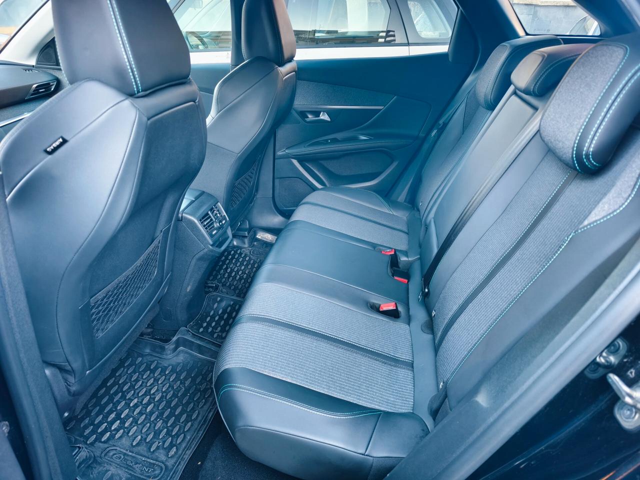 Peugeot 3008 BlueHDi 130 S&S EAT8 Allure Pack