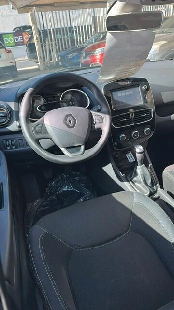 RENAULT CLIO 2018 FULL OPTIONAL