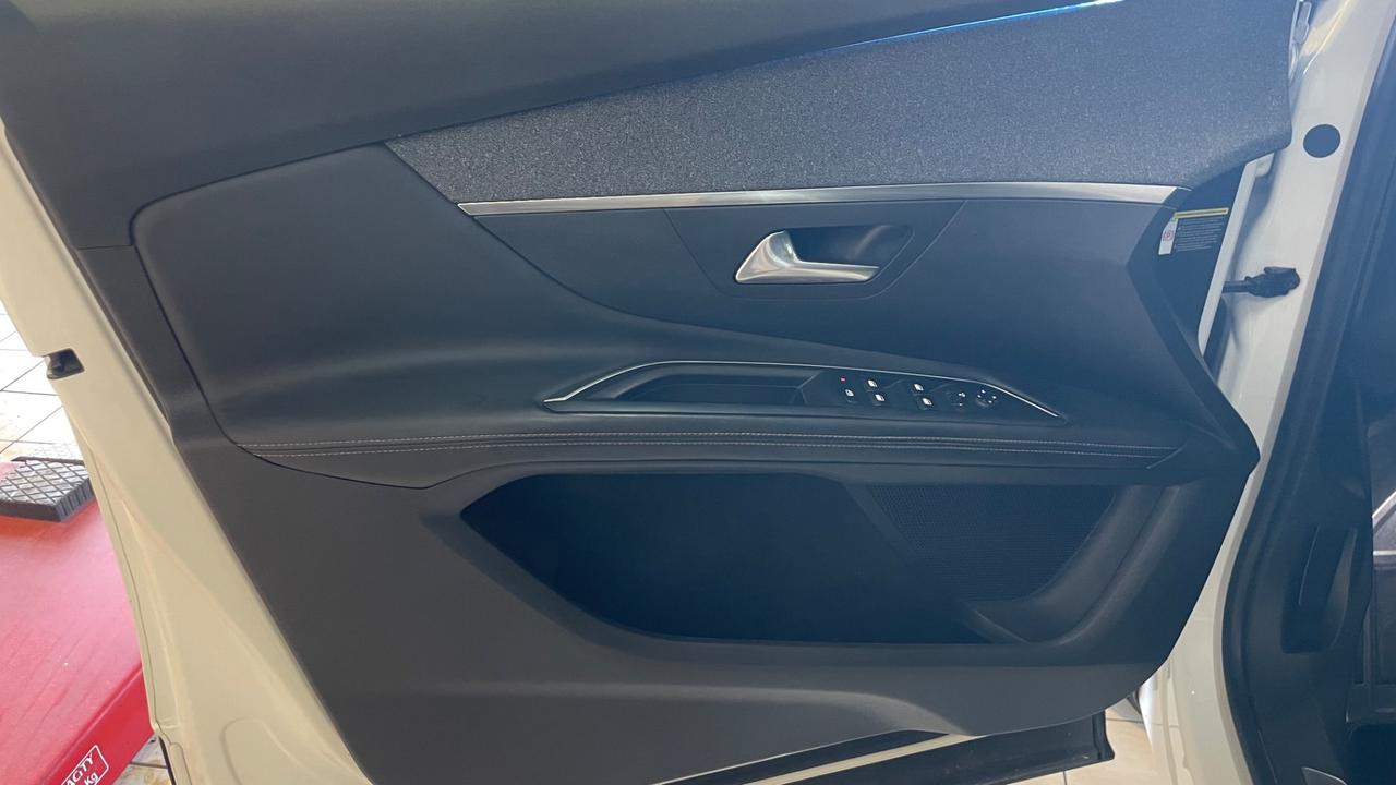 Peugeot 3008 BlueHDi 120 S&S EAT6 GT Line